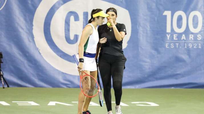 Mirza misses out on 44th WTA Tour title, Indo-American duo Mirza-McHale falls to Japanese top seeds in Final