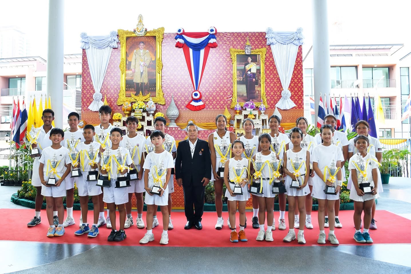 "ตรัย - ปวีณอร" คว้าแชมป์ปทท.รุ่น 16 ปียอดเยี่ยม "ธีธัช-ฑีณัชชา" ซิวคนละ 2 ถ้วย