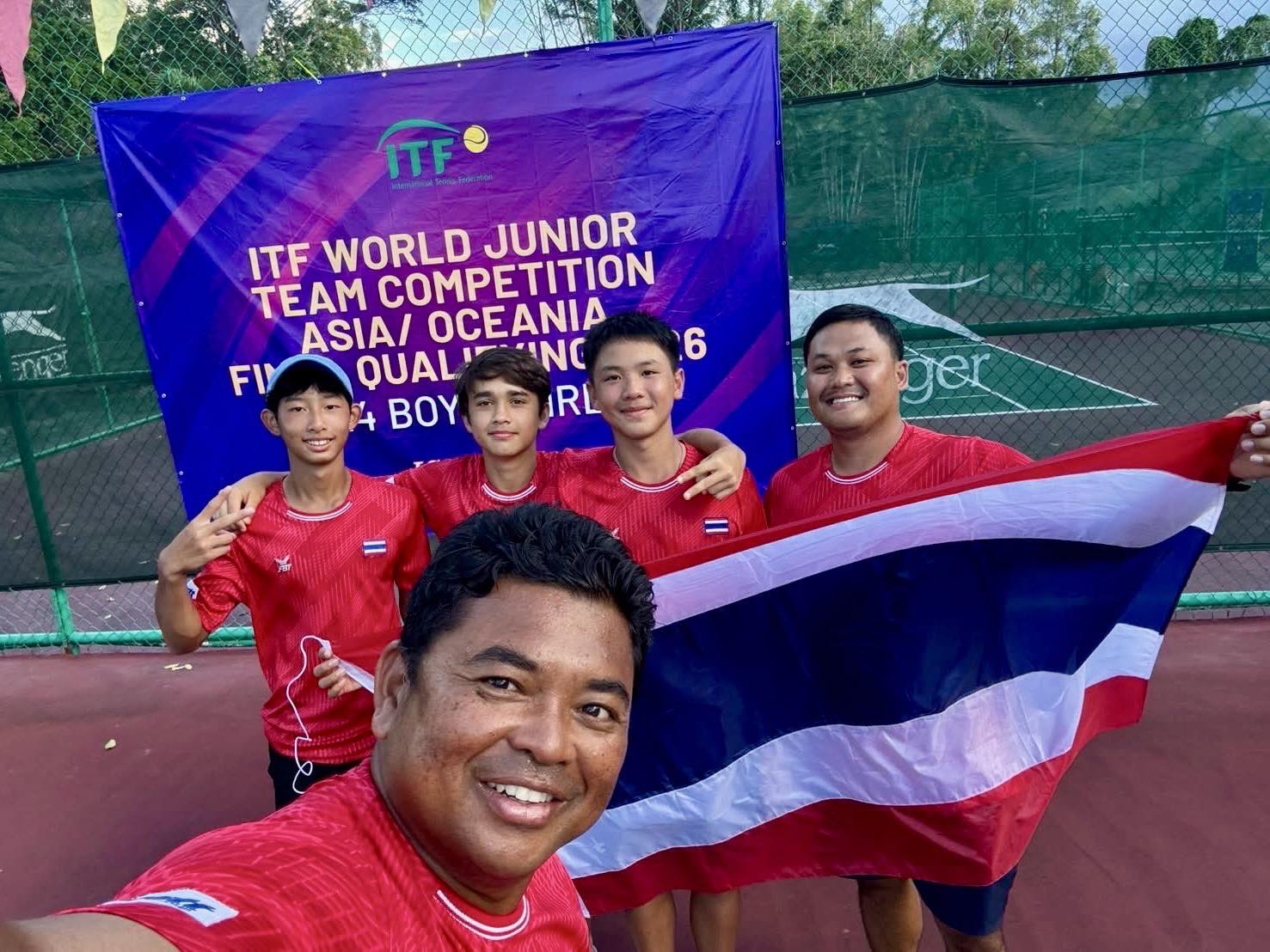 ปรบมือ! ทีมนักหวดไทยรุ่น 14 ปีชายเฉือนชนะเกาหลีสุดมันทะยานตัดเชือกพร้อมซิวตั๋วลุย "ชิงแชมป์โลก รอบไฟนอลส์"